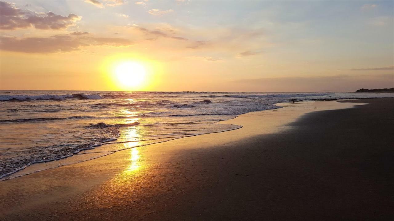 Las Palmeras Beach Hotel Aposentillo Ngoại thất bức ảnh